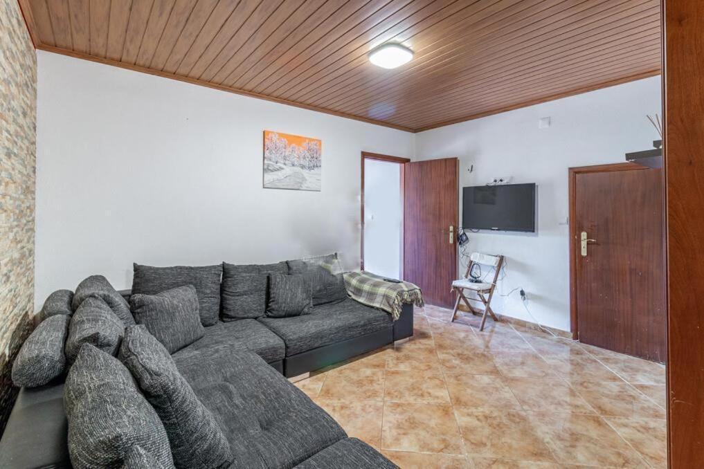 Casa Central - Peceful Mountain Retreat In Calheta Ribeira do Raposo Exterior foto
